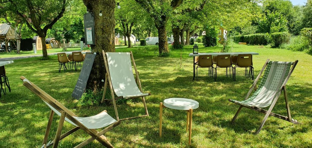 Cabane 2/3 Pers Au Camping Les Patis Nazelles-Negron Esterno foto